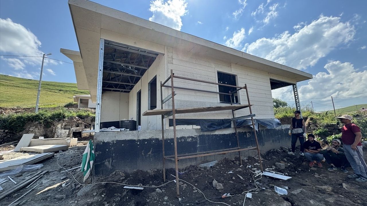Ardahan'da Depremzedeler İçin Konut İnşaatları Başladı