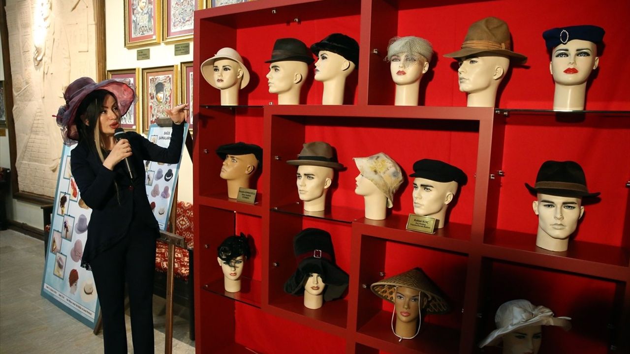 Atatürk'ün Kastamonu'ya Gelişi ve Şapka İnkılabı Sergileri Açıldı