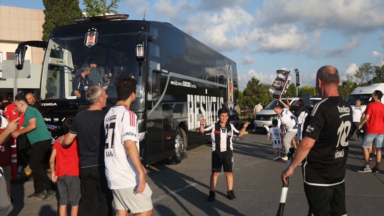 Beşiktaş, Samsun'da Samsunspor Maçına Hazırlanıyor