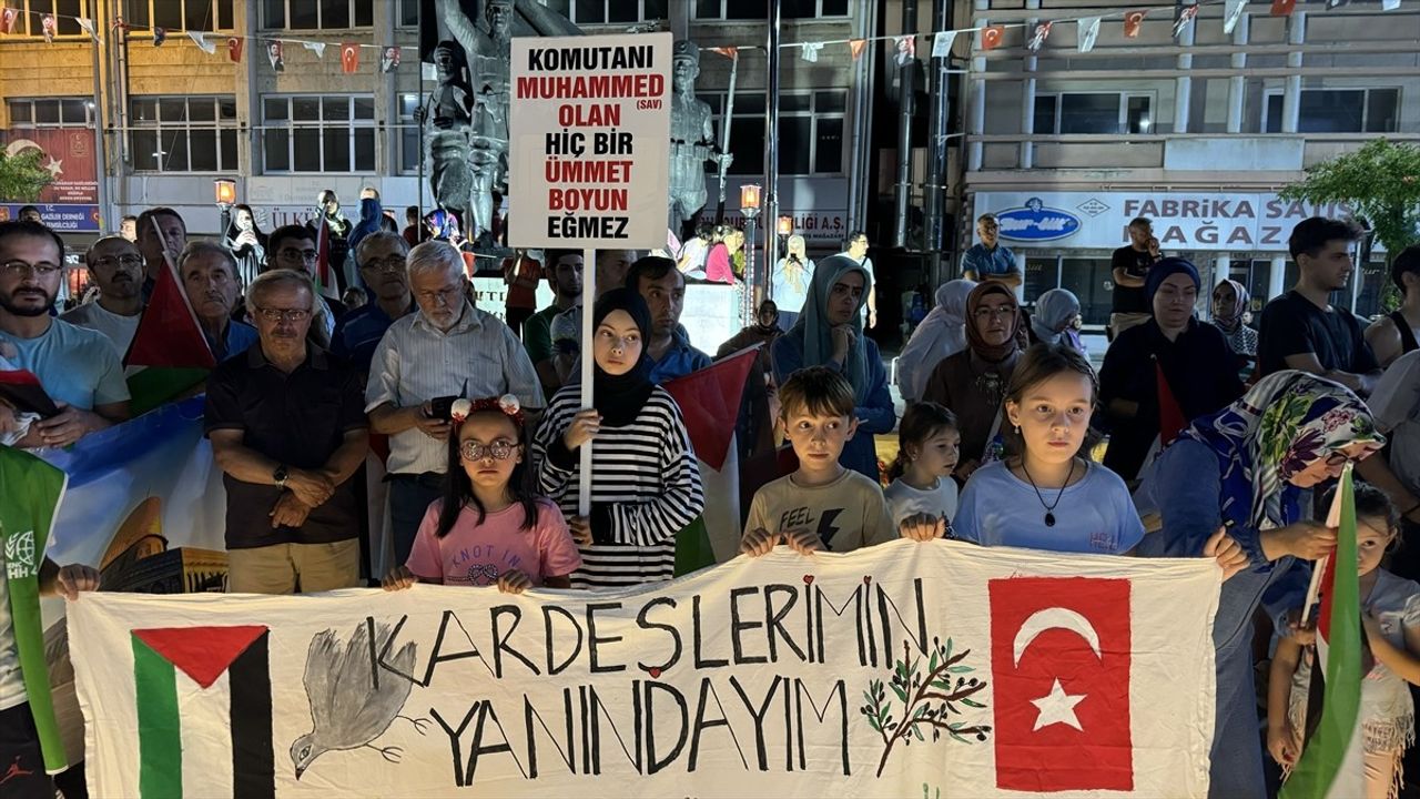 Burdur'da İsmail Heniyye'nin Suikastı Protesto Edildi