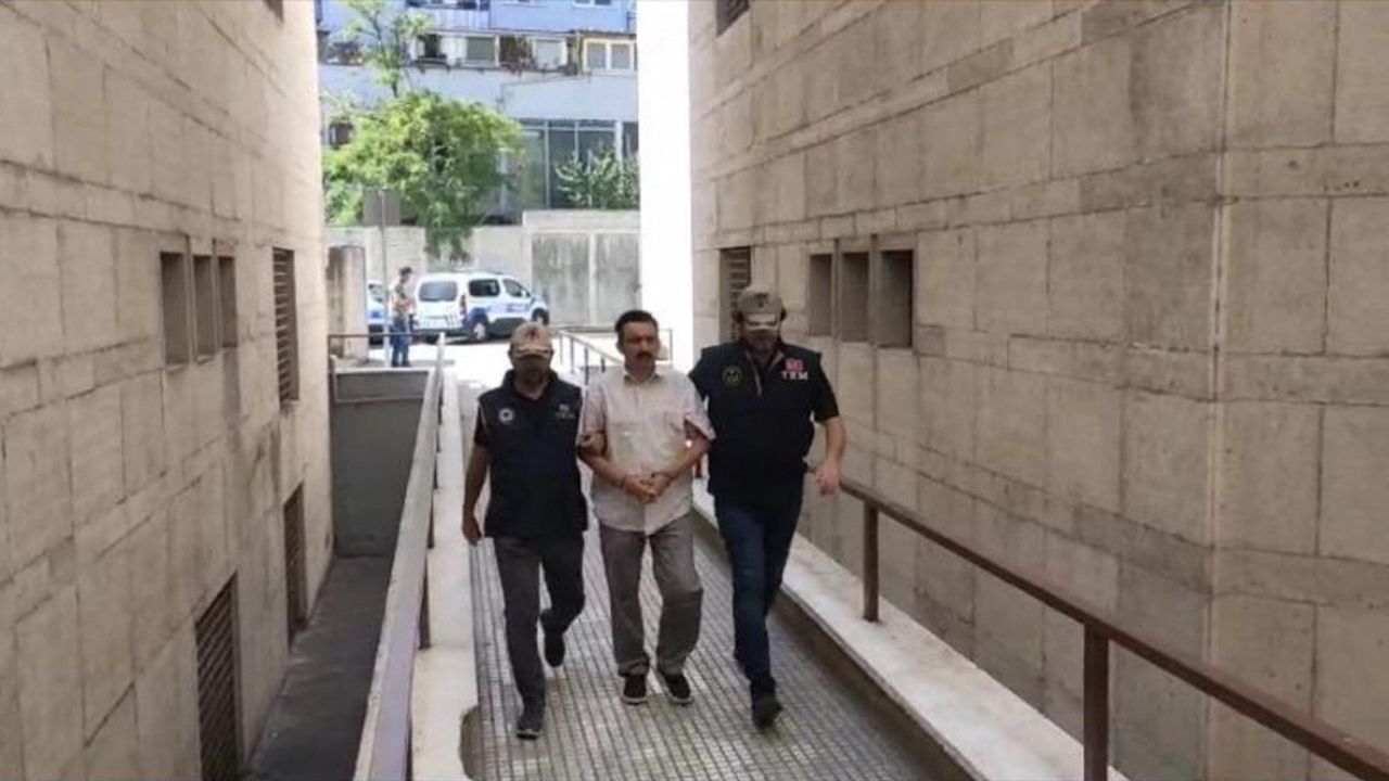 Bursa'da Eski Hakim Hikmet Şen Yakalandı