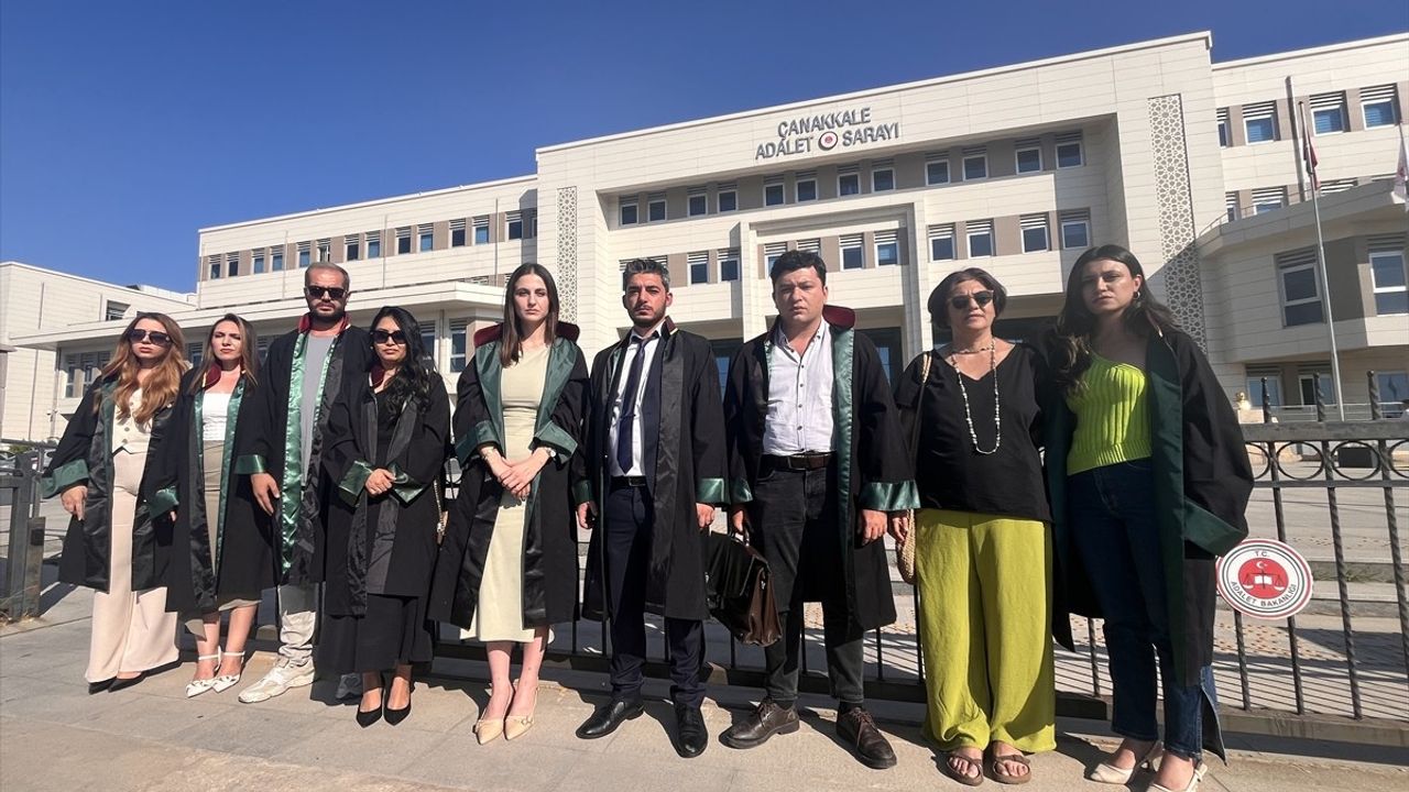 Çanakkale'de Eşini Boğan Sanığa ve Kardeşine İlk Duruşma