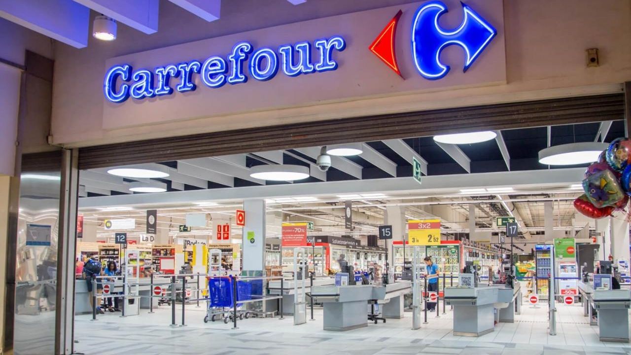 CarrefourSA'dan Okula Dönüş Fırsatları: Kırtasiye ve Çantalarda %60 İndirim!