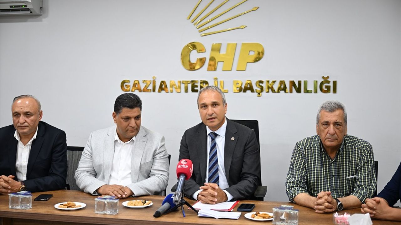 CHP Genel Başkan Yardımcısı Özçağdaş, Gaziantep'te Eğitim Çalışmalarını Tanıttı