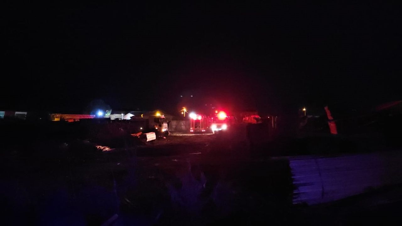 Çorum'da Keresteciler Sitesi'nde Yangın Paniği