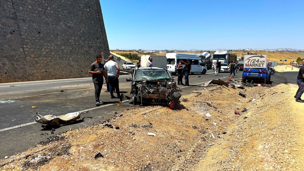 Diyarbakır'da Feci Kaza: 5 Yaralı