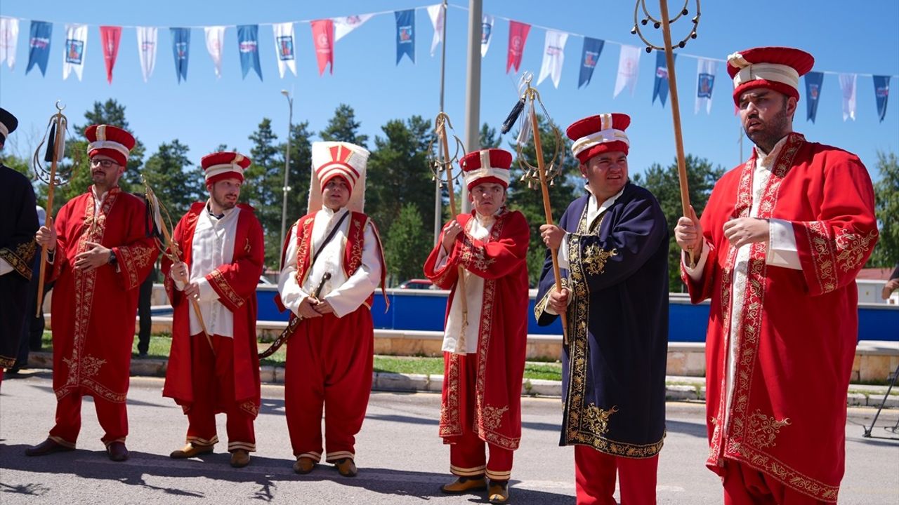 Engelli Bireyler İçin Yeni Bir Umut: Erzurum'da Gülümseyen-Down Kafe Açıldı