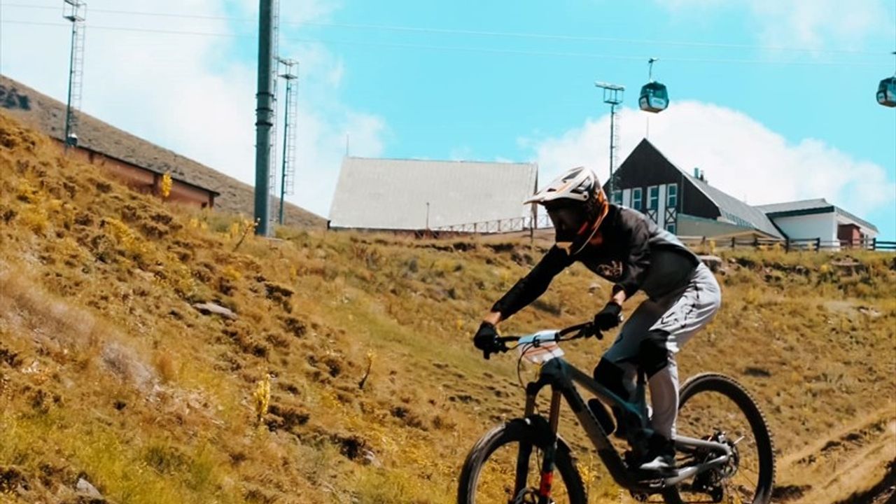 Erzurum'da Downhill Türkiye Şampiyonası Tamamlandı