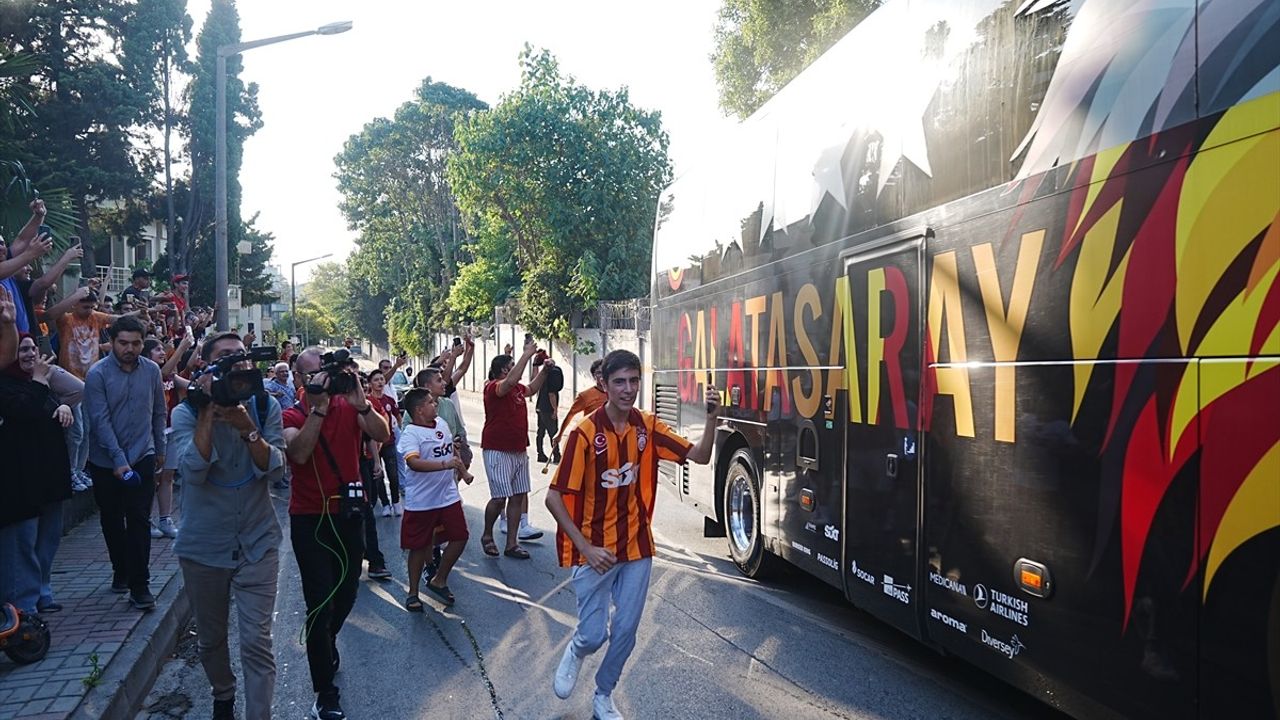 Galatasaray, Süper Kupa İçin Yola Çıktı