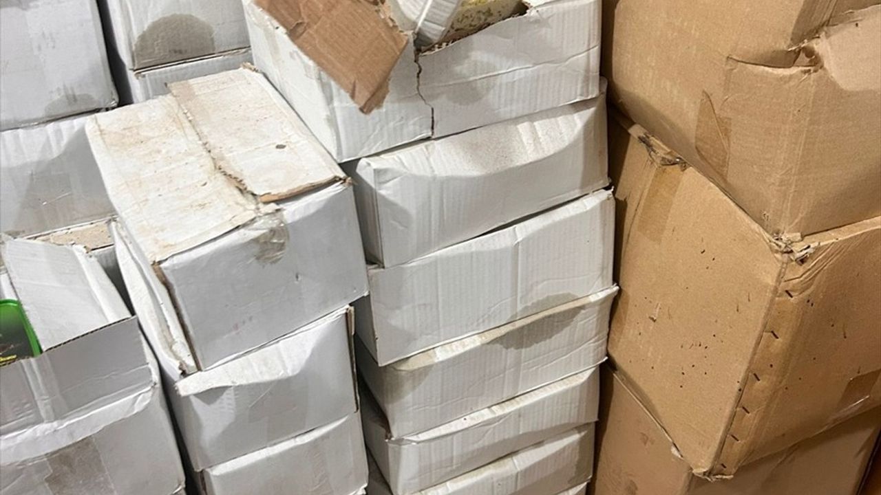 Gaziantep'te Bozulmuş Gıda Ürünlerine El Konuldu