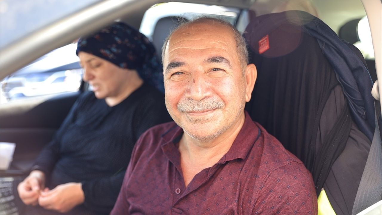 Gurbetçilerin Dönüş Yolculuğu Kapıkule'de Devam Ediyor