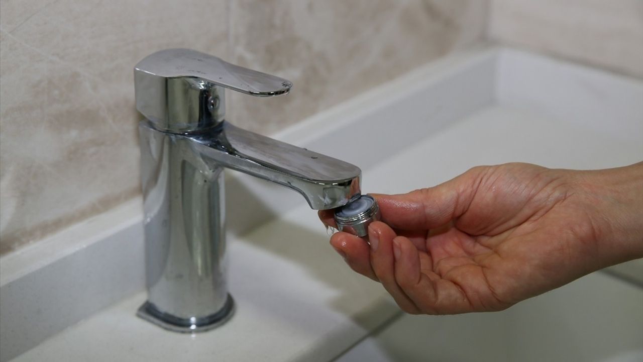 İSKİ'den Su Tasarrufu İçin Perlatör Dağıtımı