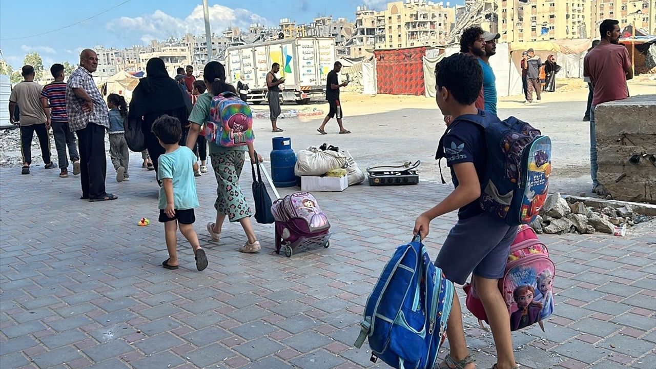 İsrail Ordusu Han Yunus'ta Bölge Boşaltma Çağrısında Bulundu