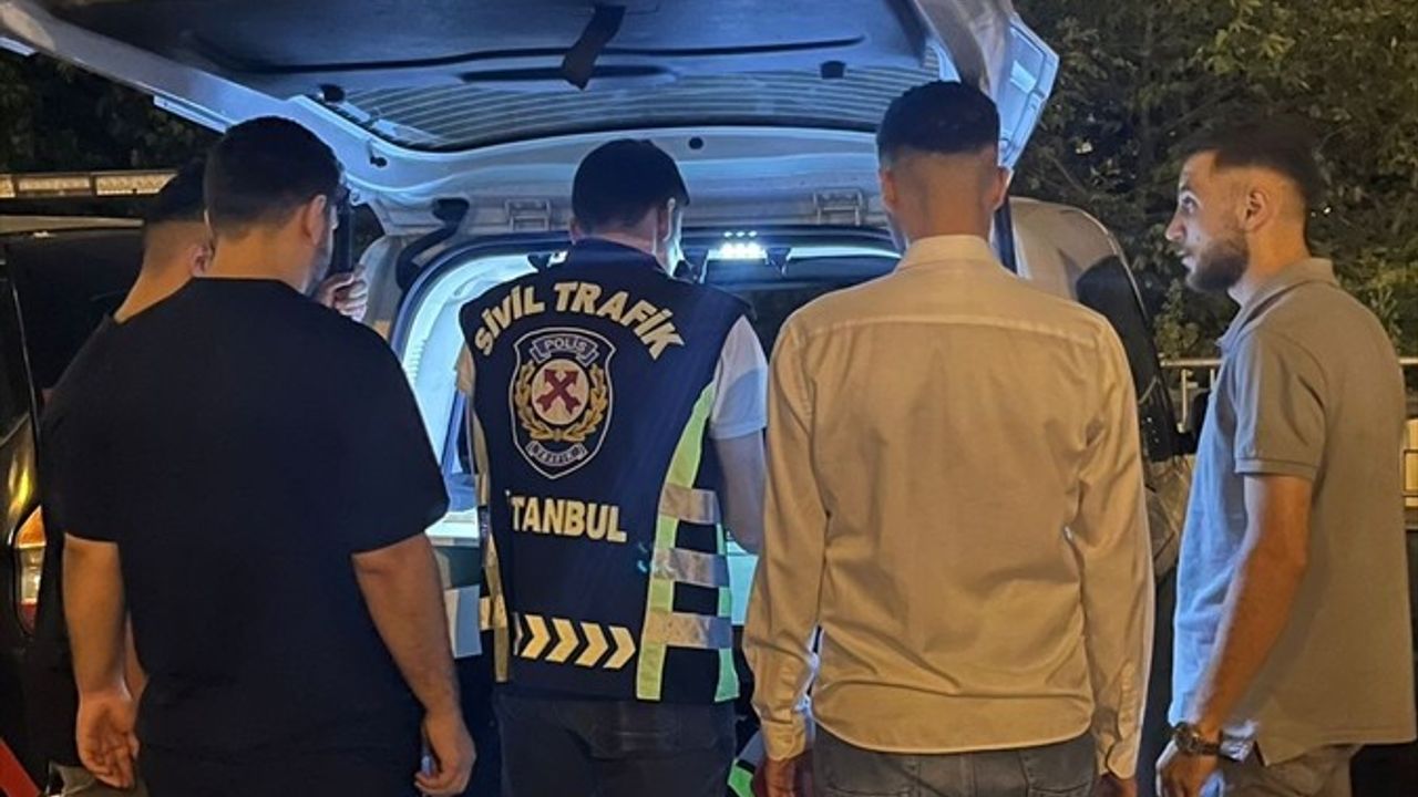 İstanbul'da Düğün Konvoyunda Silahlı Provokasyon: 4 Kişi Yakalandı