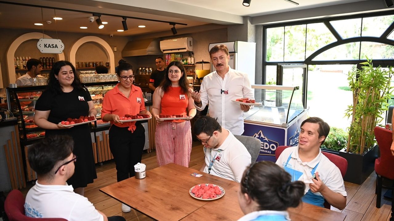 İstanbul Medeniyet Üniversitesi Öğrencilerinden Hemofiliye Tatlı Destek Projesi
