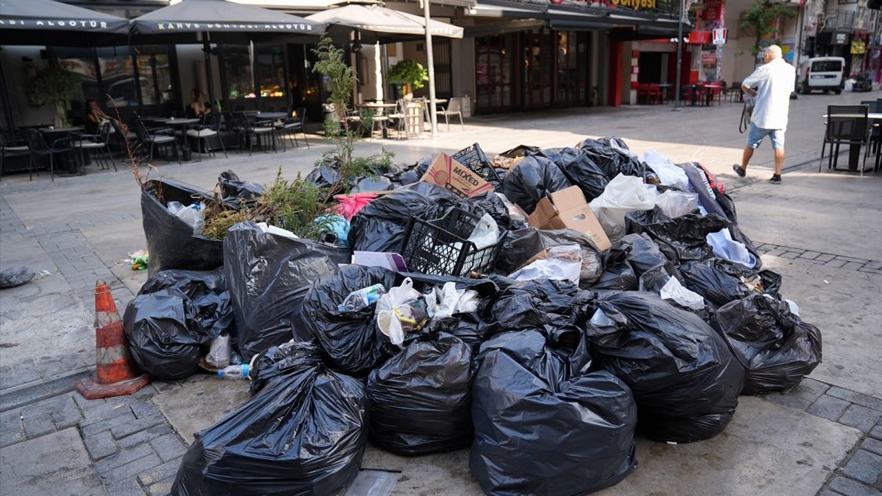 İzmir'de İş Bırakan Belediye Çalışanları Afet Yarattı
