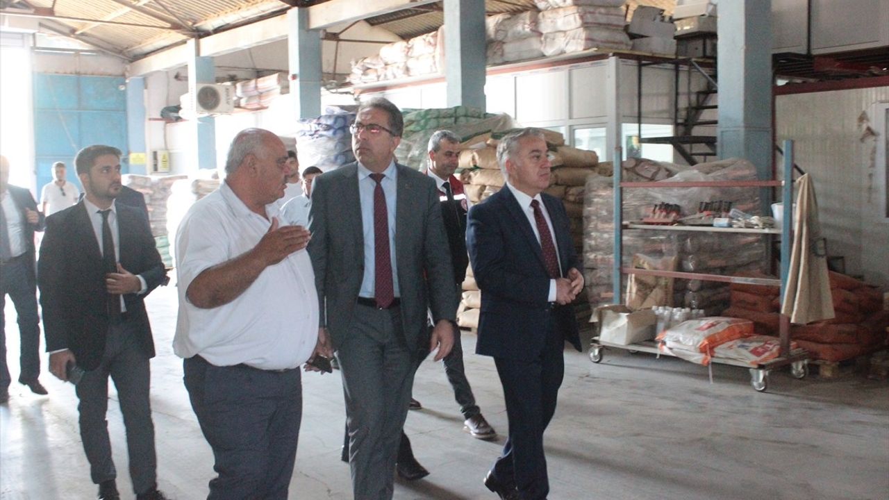 İzmir'deki Hayvancılık Destekleme Toplantısı