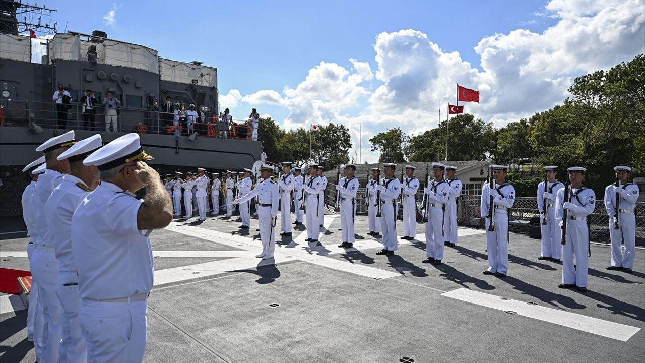 Japonya'nın Eğitim Gemileri İstanbul'da