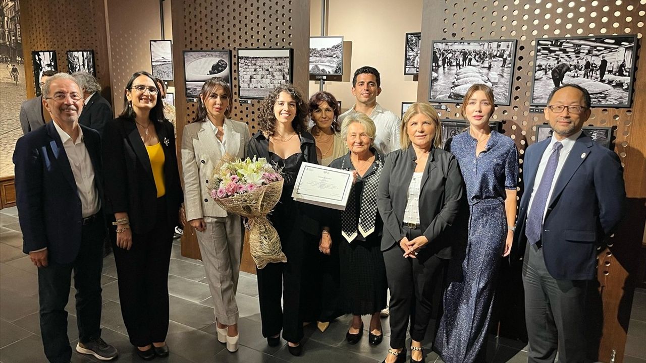 Japonya'nın Yankıları: Sanatla Doğal ve Kentsel Zıtlıklar