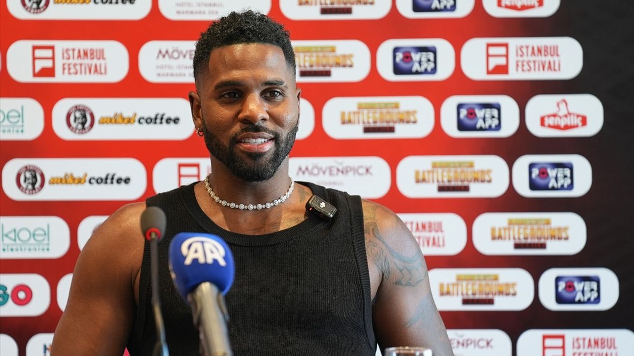 Jason Derulo İstanbul Festivali Öncesi Basın Açıklaması Yaptı