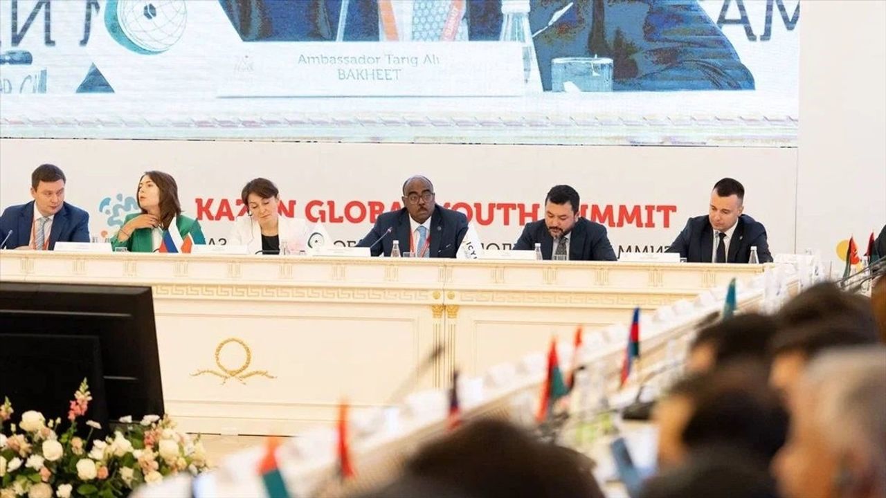 Kazan'da 3. Küresel Gençlik Zirvesi Başladı