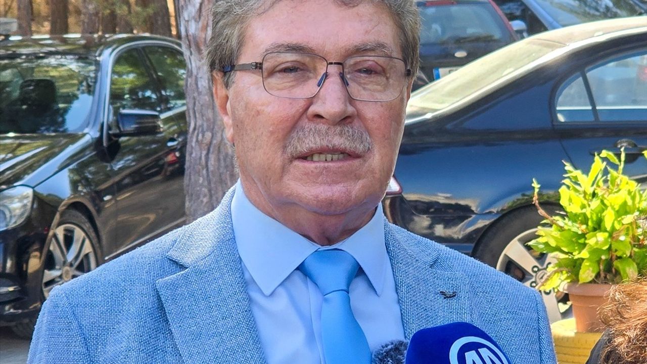 KKTC Başbakanı Ünal Üstel Teknecik Santrali'ni Ziyaret Etti, Arbede Yaşandı