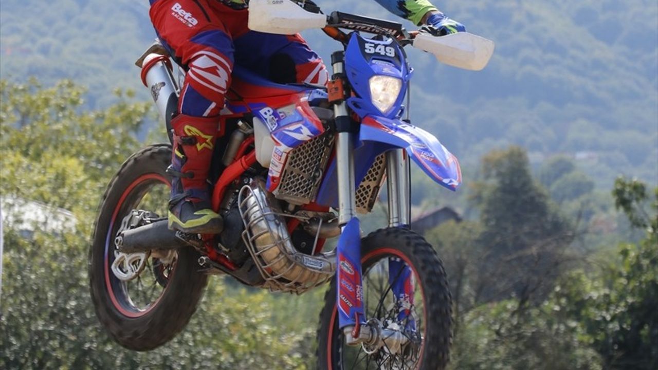 Kocaeli'de Türkiye Süper Enduro Şampiyonası'nın 3. Ayağı Heyecanla Başladı