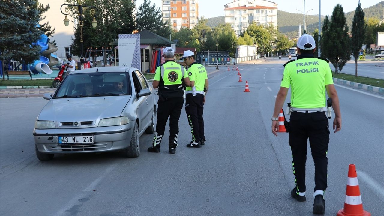 Kütahya'da Uyuşturucu Kullanarak Araç Kullanan Sürücülere Sert Önlemler