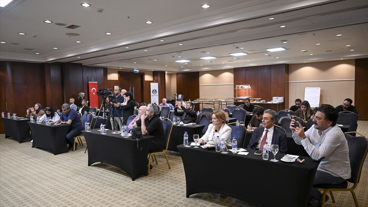 Merkez Parti'den Deprem ve Ekonomi Vurgusu