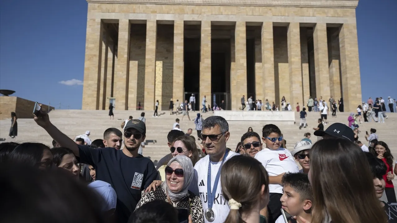 Milli Atıcılarımız Anıtkabir'de