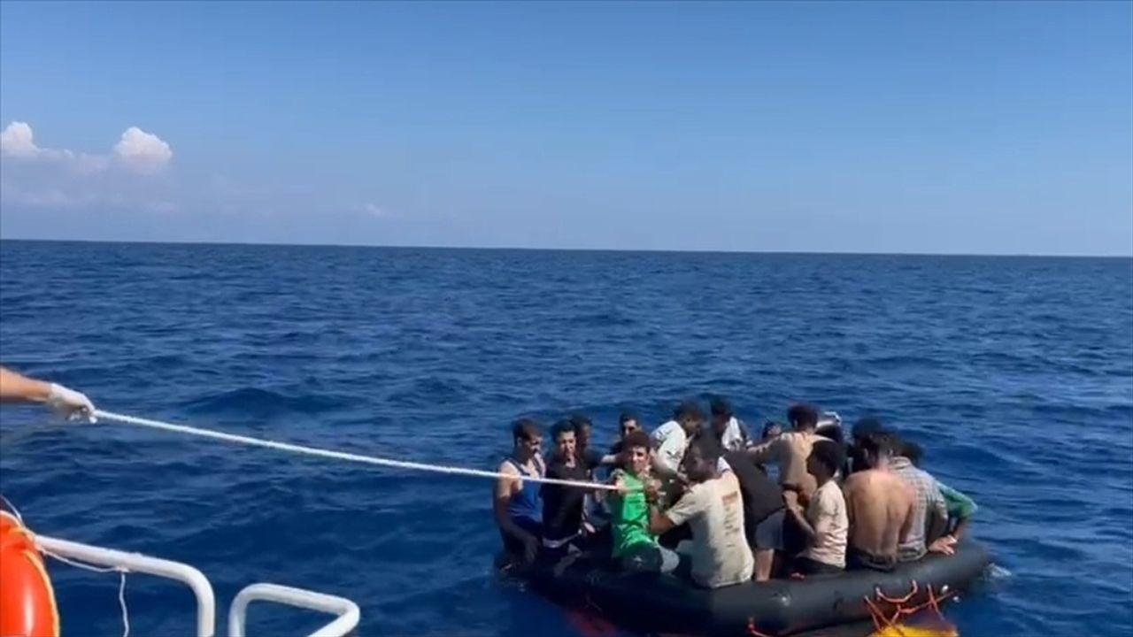 Muğla Açıklarında Göçmen Kurtarma ve Yakalama Operasyonları