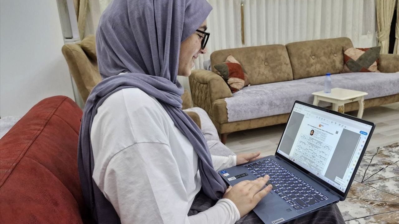 Muğla’dan Muş’a Öğrenci Mutluluğu: Tuğba Öğretmen ve Neşe Balkaya'nın Başarı Hikayesi