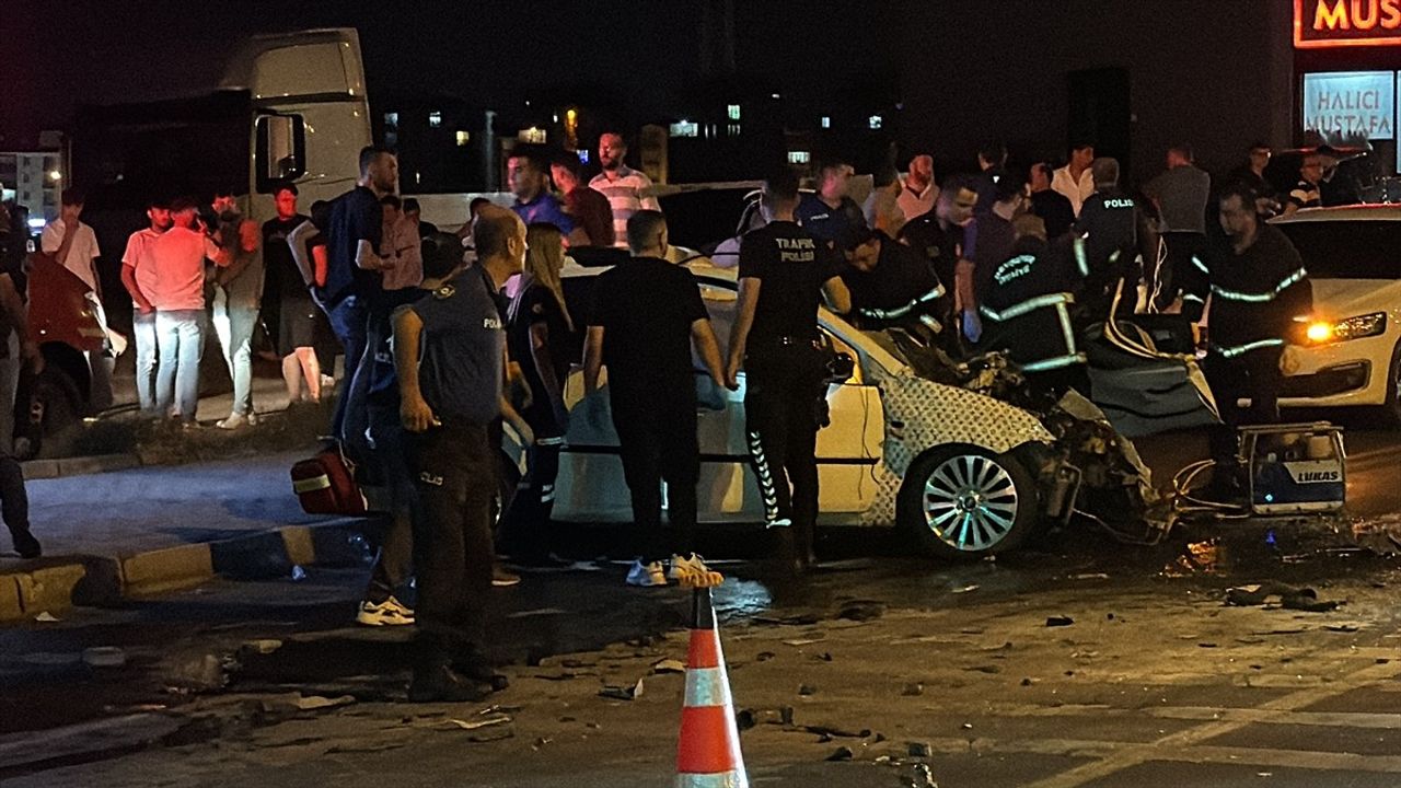 Nevşehir'de Feci Trafik Kazası: 2 Ölü, 3 Yaralı