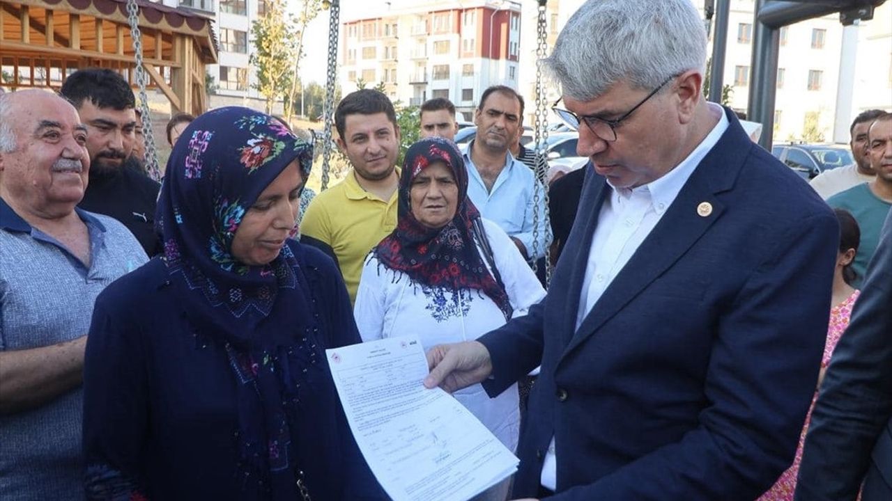 Osmaniye'de Depremzedeler İçin 90 Yeni Konut Teslim Edildi