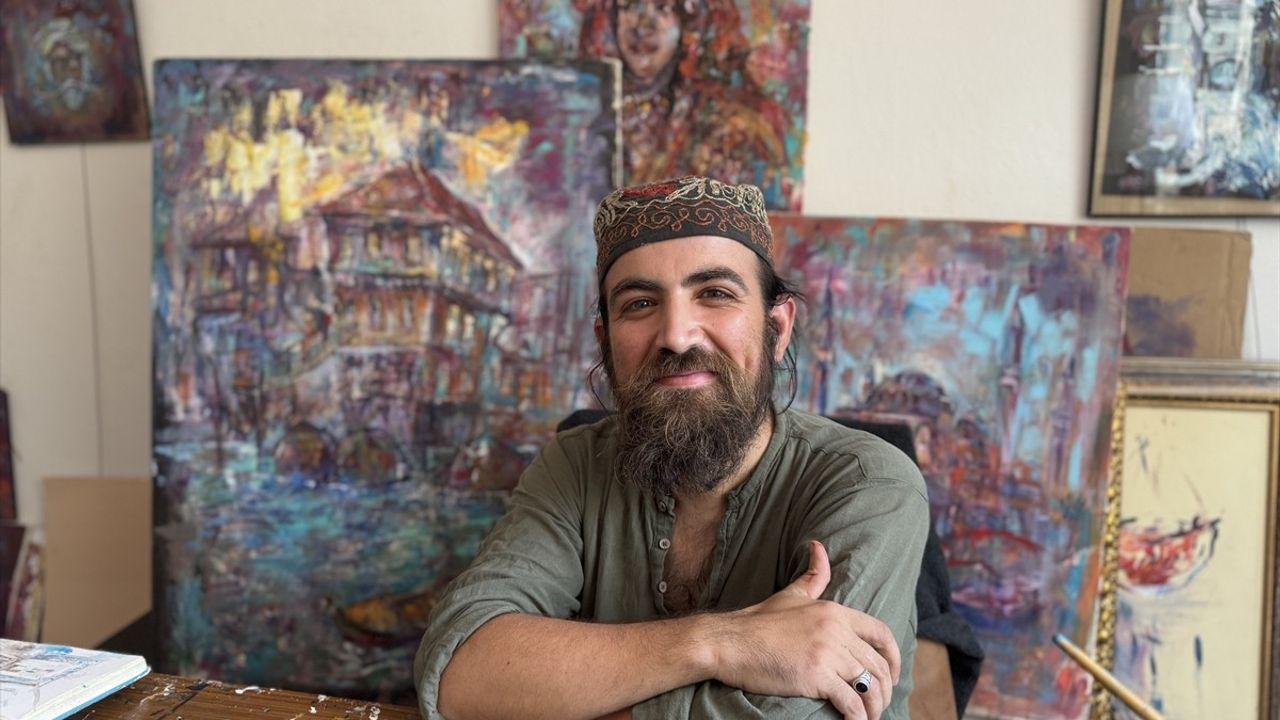 Ressam Faruk Erçetin'in Sokaklarda Keşfi
