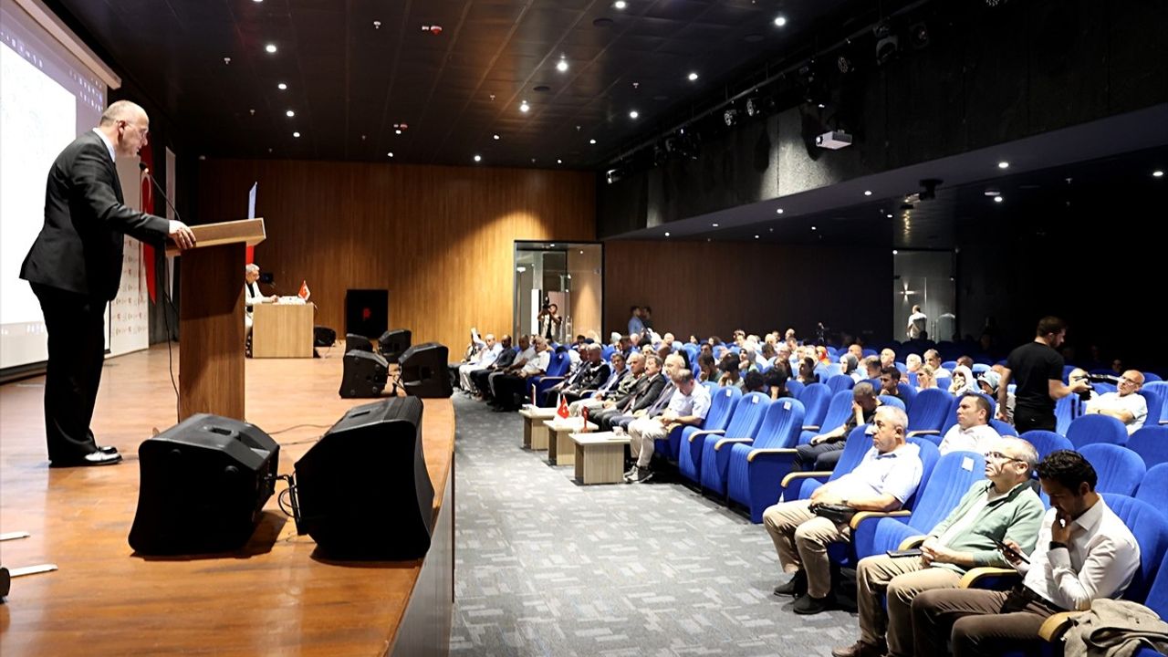 Samsun'da 30 Ağustos Zafer Bayramı Paneli Gerçekleştirildi