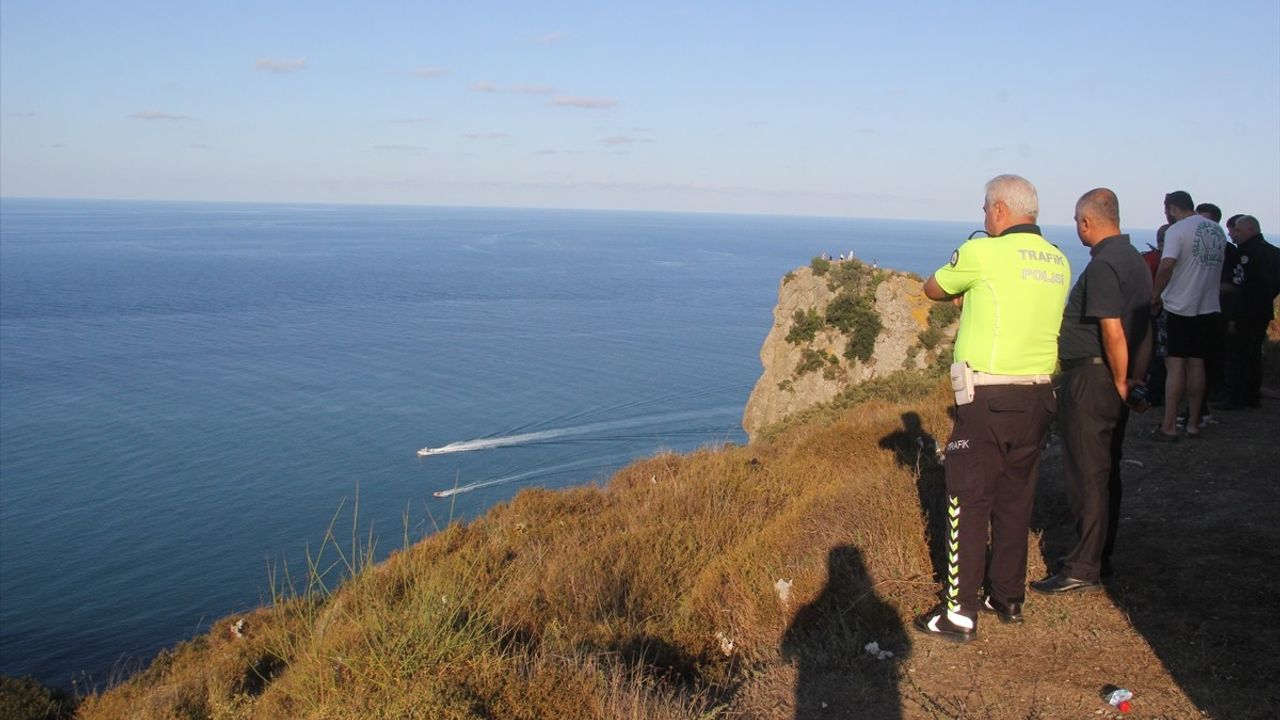 Sinop'ta Uçam İtfaiye Erinin Kurtarılması İçin Arama Çalışmaları Devam Ediyor