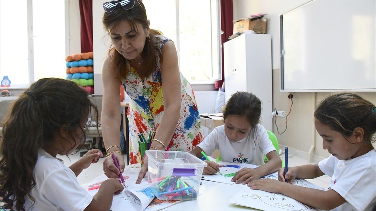 Tarım İşçilerinin Çocuklarına Yaz Okulu: Eğlence ve Eğitim Bir Arada