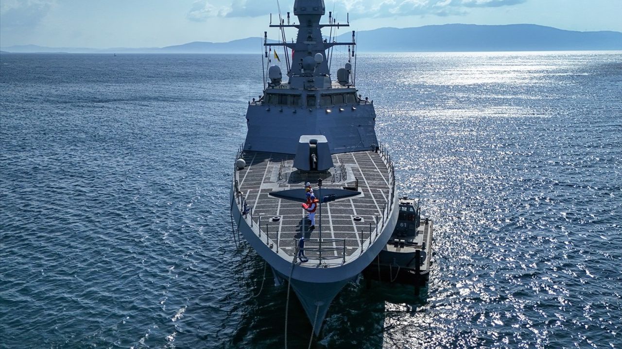 TCG Kınalıada Korveti Törenle Karşılandı