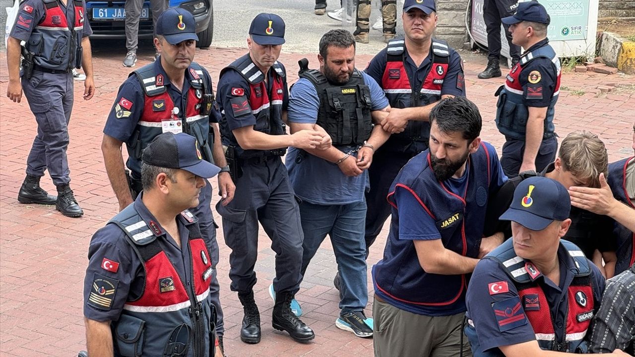 Trabzon'daki Yangında 3 Kişinin Ölümü: 3 Zanlı Adliyeye Sevk Edildi