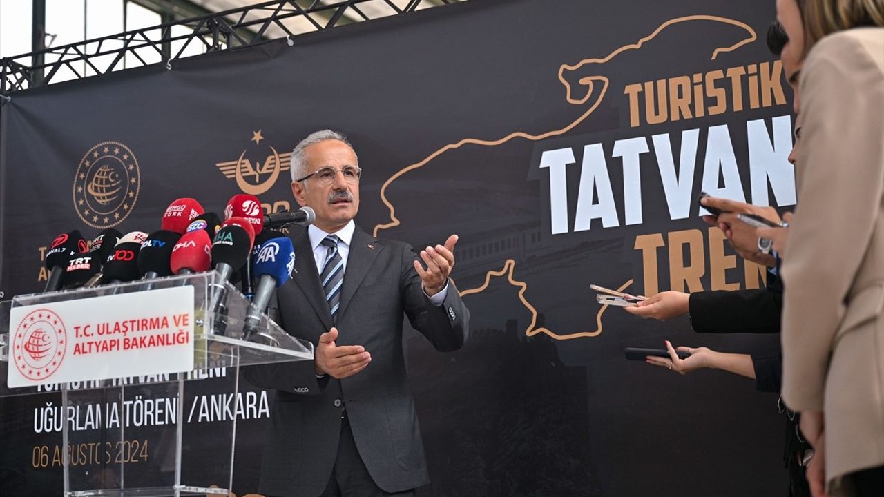 Ulaştırma Bakanı Uraloğlu'ndan Instagram Erişim Engeli Açıklaması