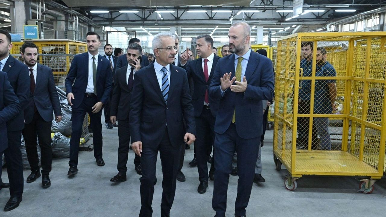 Ulaştırma Bakanı Uraloğlu'ndan PTT ve Türksat Ziyaretleri