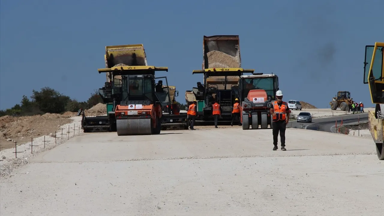 Ulaştırma ve Altyapı Bakanı Uraloğlu Kırklareli'nde Proje İncelemesi Yaptı