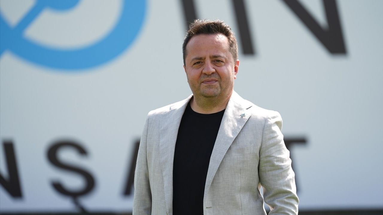 Ümraniyespor, Mesut Özil ile Altyapı ve Tesis Yatırımları İçin Anlaştı