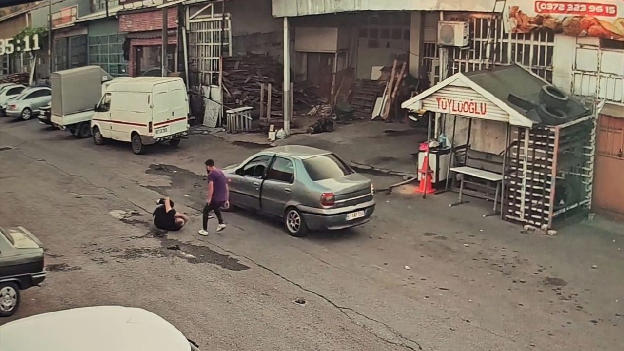 Zonguldak'ta Olaylı Kaza: Otomobil ile Çarpılan Şahıs Güvenlik Kamerasında