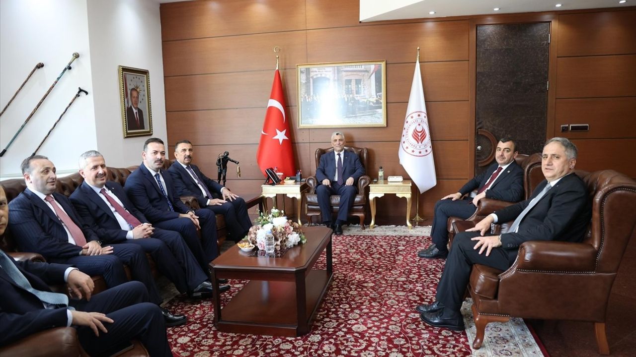 Zonguldak'ta Ticaret Bakanı Ömer Bolat'tan Filyos Limanı Müjdesi