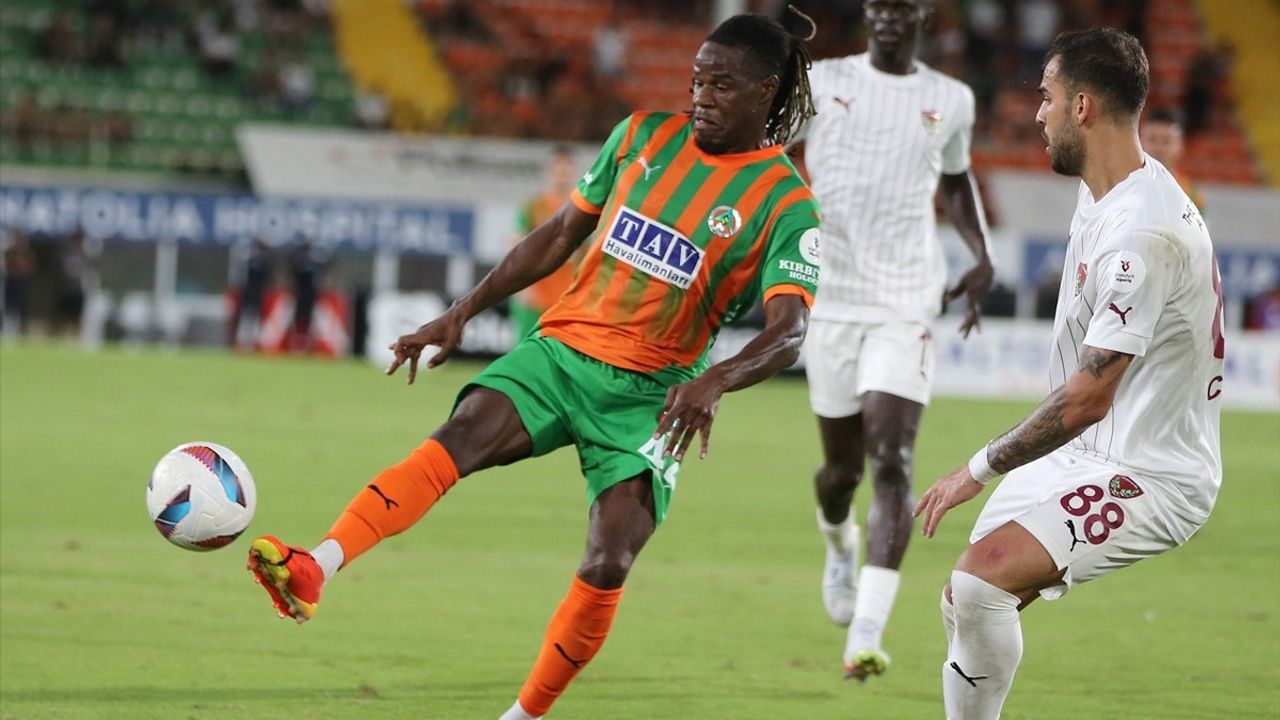 Alanyaspor-Hatayspor Mücadelesi Sonrası Fatih Tekke Açıklamalarda Bulundu