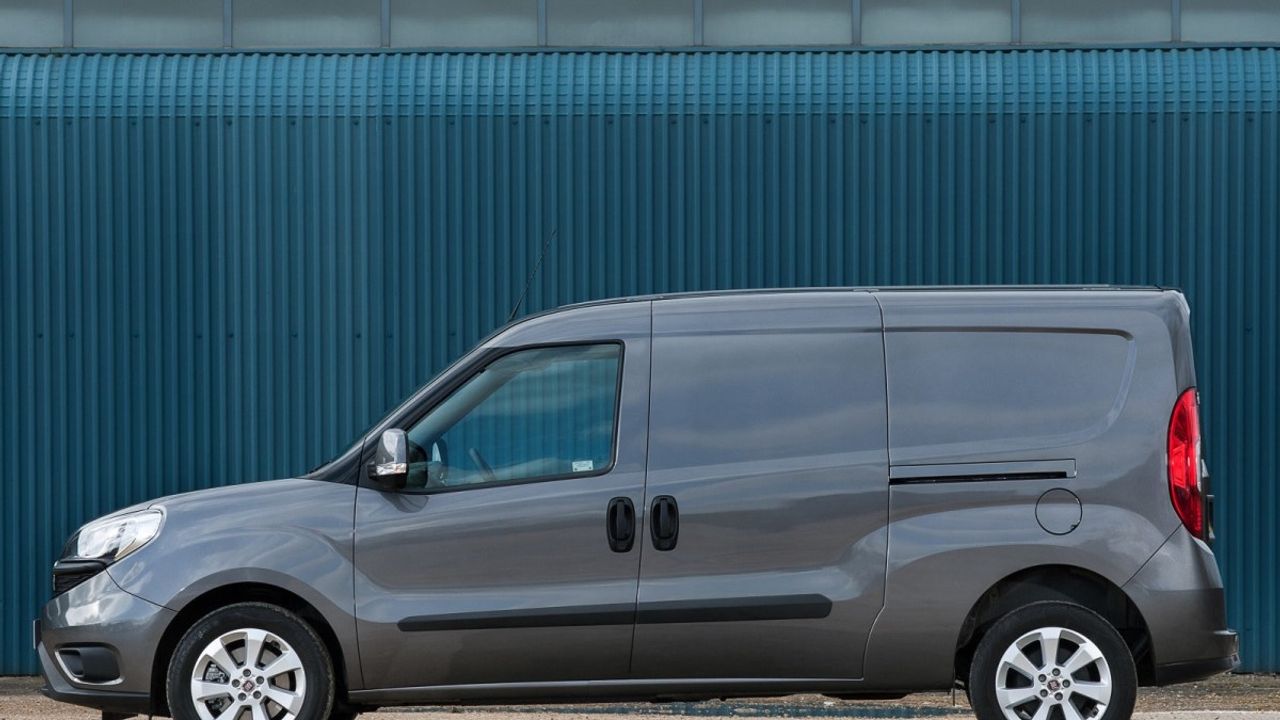 2023 Model FIAT Doblo İcradan Satışta: Uygun Fiyat ve Temiz Durum