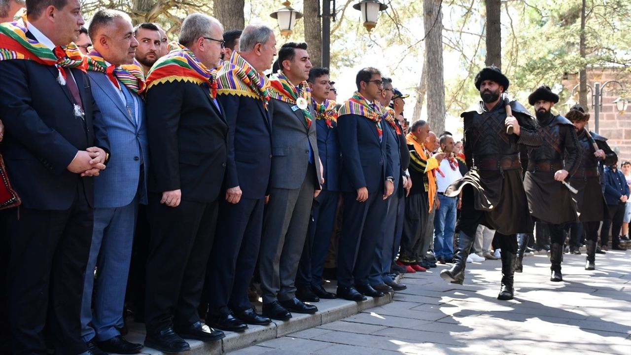 743. Söğüt Ertuğrul Gazi'yi Anma ve Yörük Şenlikleri Coşkuyla Başladı