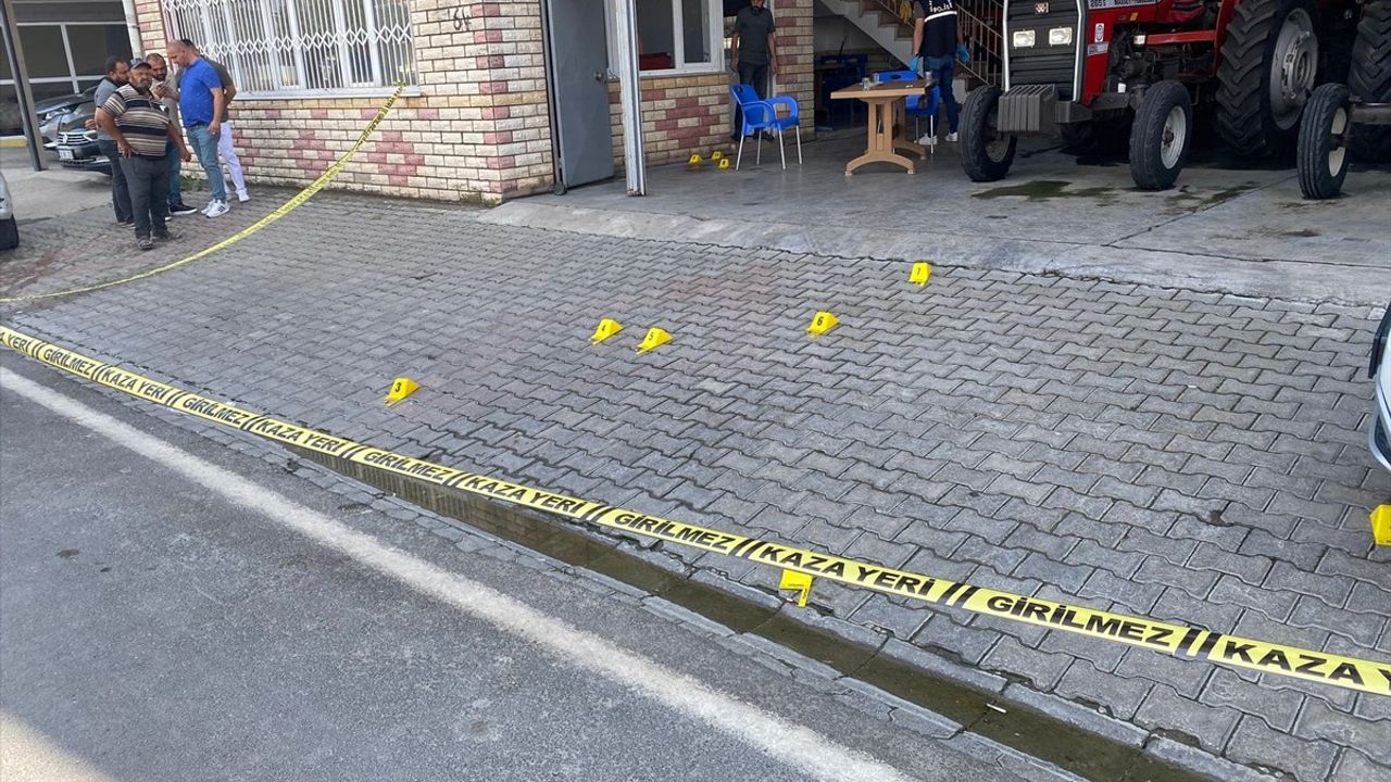 Adana'da Silahlı Saldırı: Amca Hayatını Kaybetti, Zanlı Gözaltında